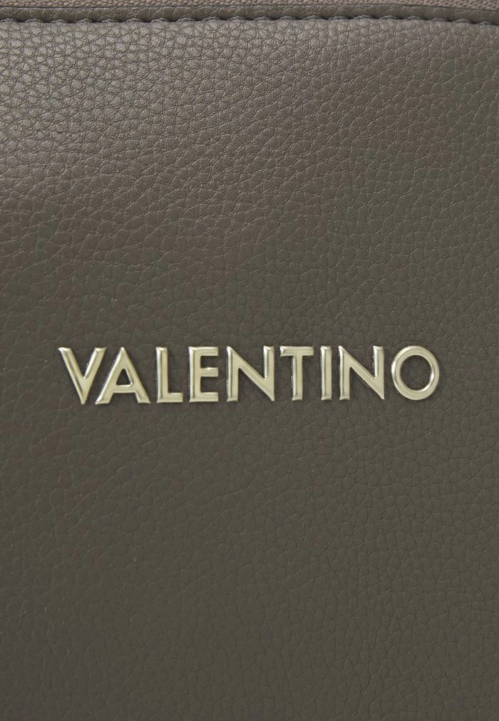 Best Pirce π Valentino Bags AREPA - Rucksack - Taupe β¨ 4 Best Pirce π Valentino Bags AREPA - Rucksack - Taupe β¨ - Image 4