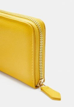 New 🎉 Valentino Bags NOODLES - Wallet - Giallo 💯 -Valentino Bags shop a3e2eb00dfbf48428a4794e93858359b